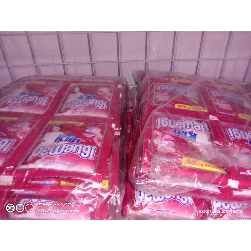 Soklin Pewangi 12 sachet / Softener Soklin 12 sachet