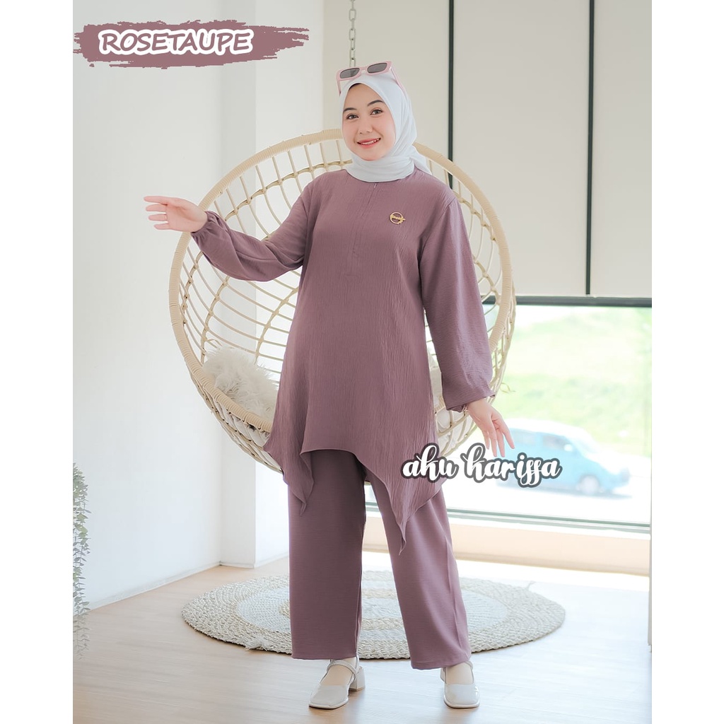 ONE SET HOODIE SETELAN OLGA SPORT OLAHRAGA TAZKIYA CLARA KLARITA CRINGKEL PREMIUM AKU KARISSA CUTTING CURVE SETELAN CELANA TERBARU TRENDY MODIS Busui Kuliah kerja