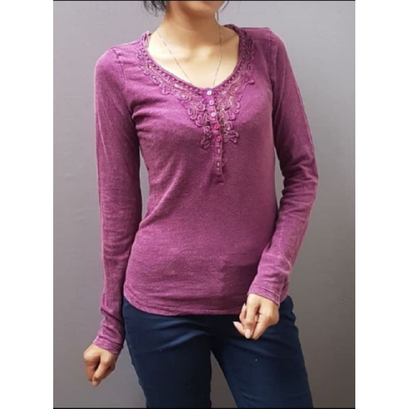 atasan wanita Blouse Blus merk aeropostale k38