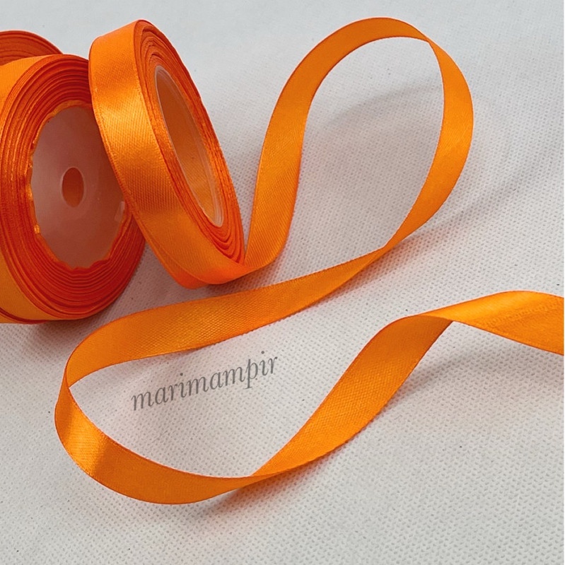 

PITA SATIN KAIN 1/2 INCI 12 MM WARNA ORANGE #025