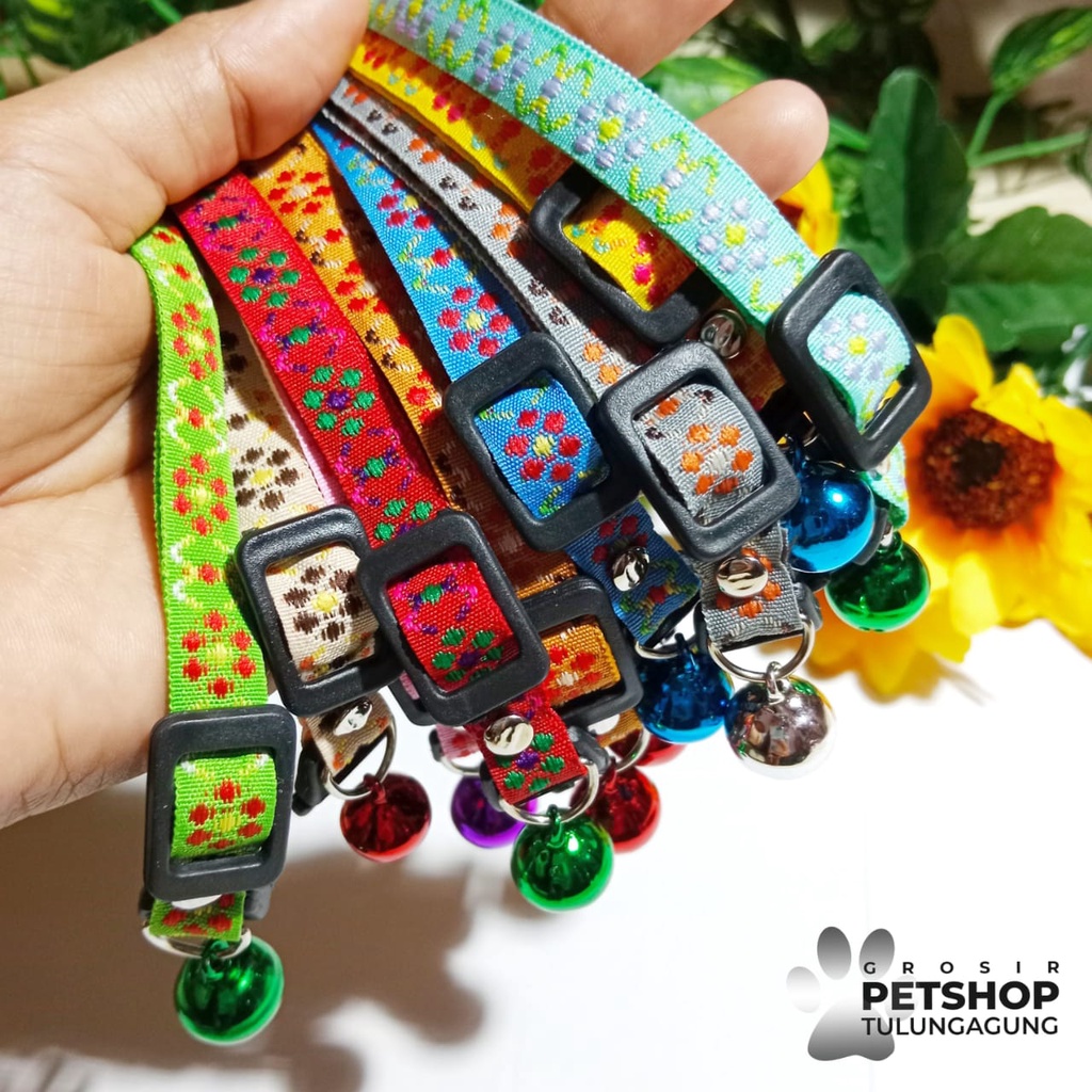 Kalung Kucing Motif Bunga 1Lonceng Gelang Kalung Kucing