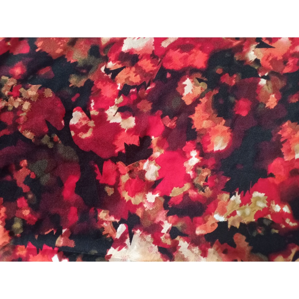 KAIN WOLFIS MULTI MOTIF BUNGA ABSTRAK DASAR HITAM (2 meter = Rp 46.000)