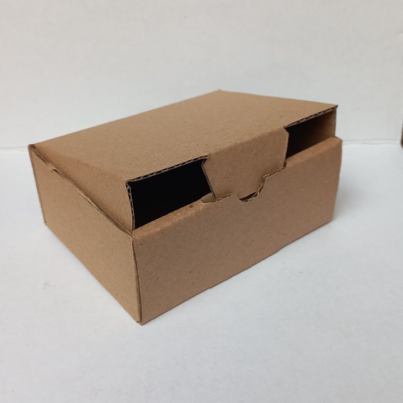

kardus packing 13x10x5 die cut
