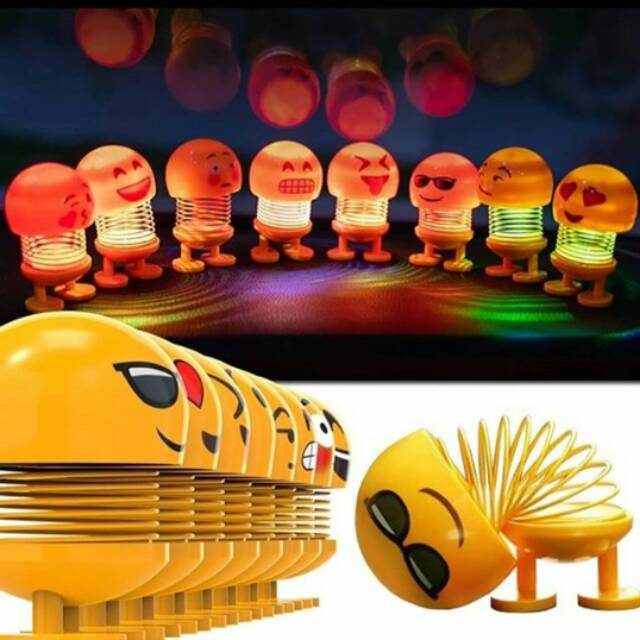 QUEEN • BONEKA EMOJIE LED GOYANG DASBOARD MOBIL LUCU LAMPU MURAH
