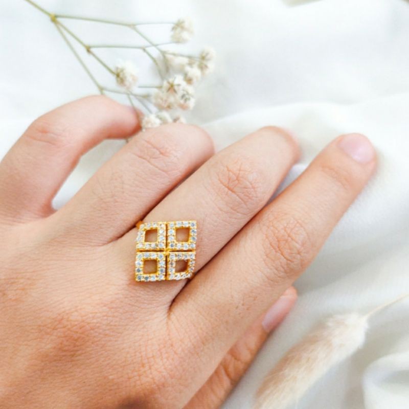 Cincin Wanita Bunga permata Putih susun Hadiah Pacar Teman Emas asli
