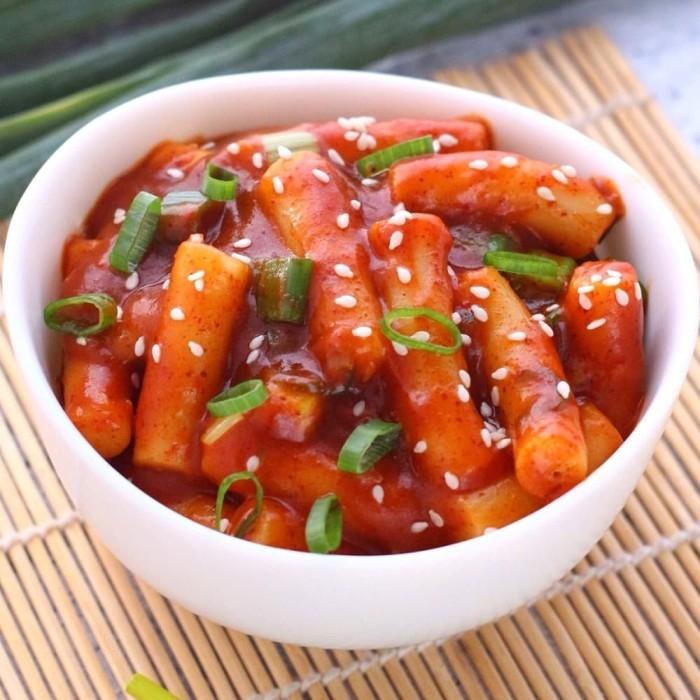 

Makanan Jadi Samwon Tteokbokki / Tokpoki 200 Gr Fresh - Makanan Korea Kualitas Terbaik