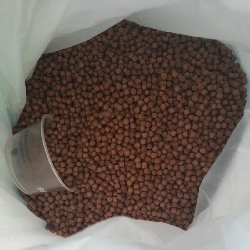 Ikushu Breeder Plus 2 mm 1 kg Pelet Ikan Koi Hias Size 2mm Pakan 1kg