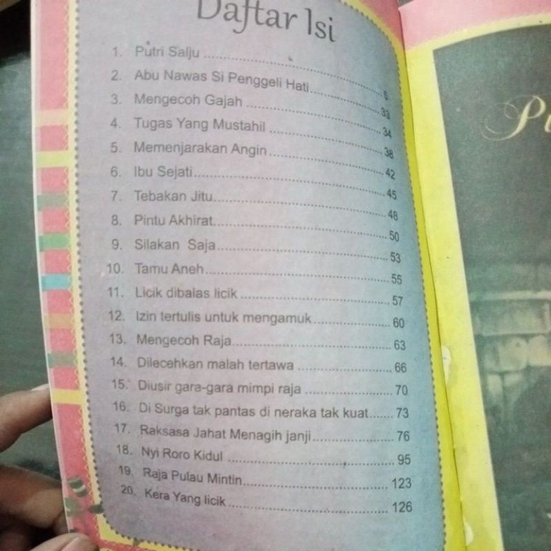 Buku Dongeng putri salju  128 halaman (15×25cm)