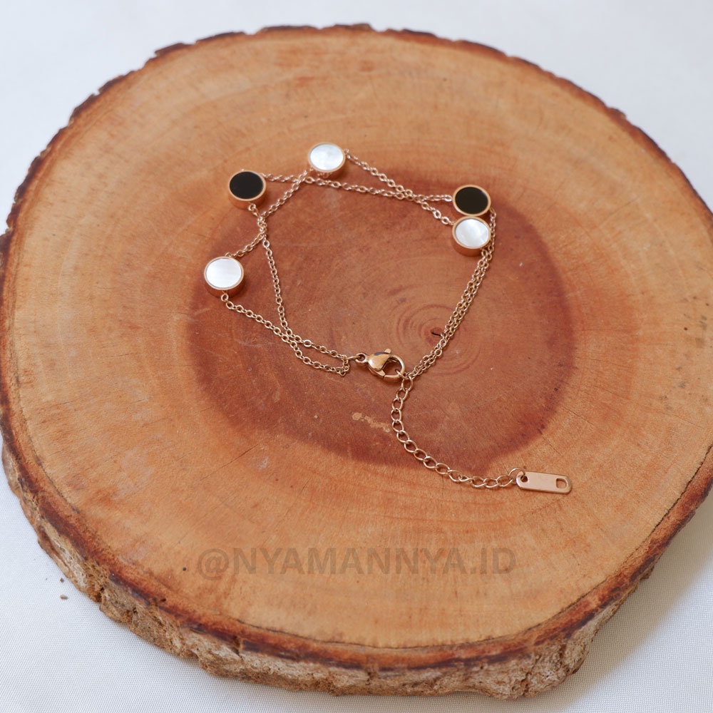 Nyamannya - Gelang Tangan Stainless Wanita Bracelet Titanium Round