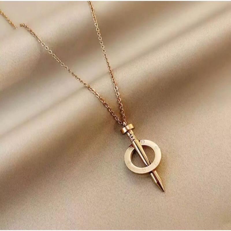 Kalung  PakuTitanium Asli Wanita Anti Karat Emas 18k Berlian M Aksesoris Wanita Ati Karat Dan Luntur