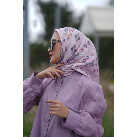 Lagosi Scarf Radwah X DpStudio