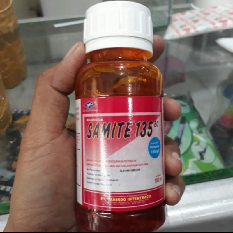 Akarisida Samite 135 EC, anti tungau, obat daun cabe rawit keriting