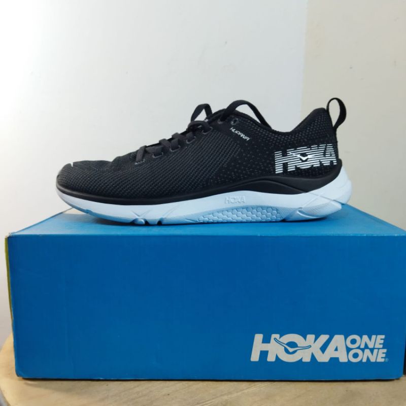 sepatu hoka oneone