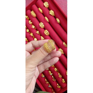 Cincin koin sepuh kuningan