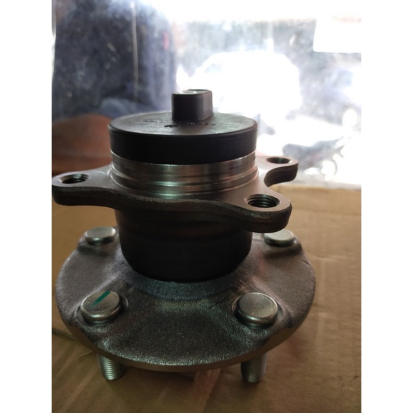 Wheel Hub Nap Roda Belakang Suzuki SX4 Neo Baleno ABS Aftermarket