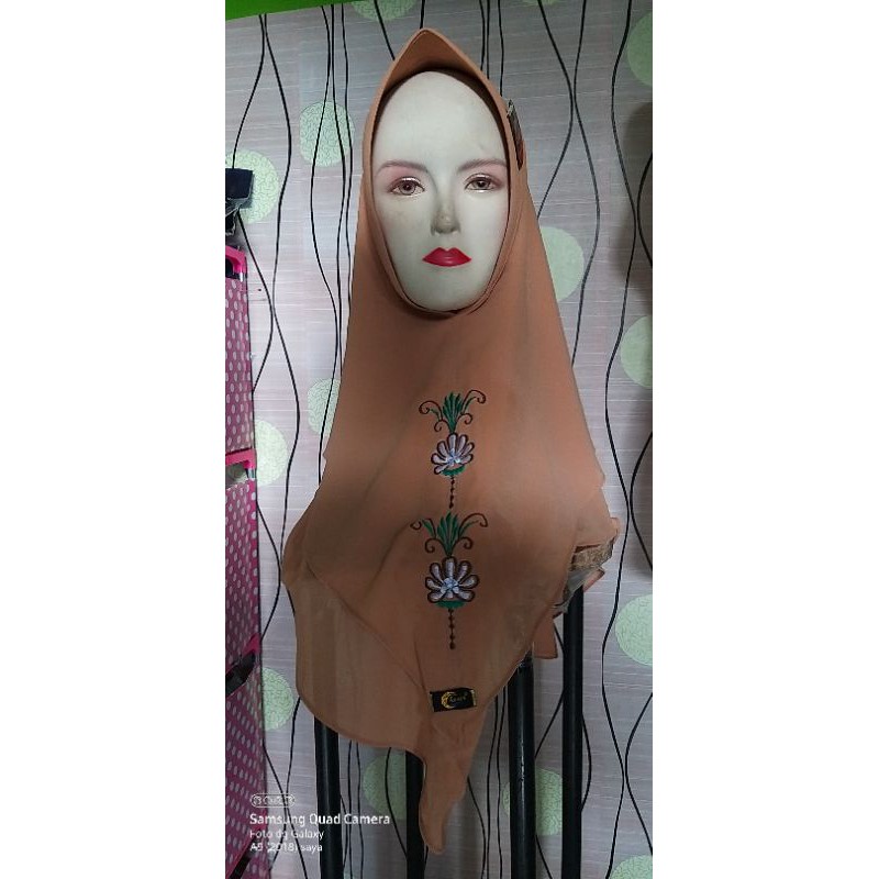 Hijab Arsya Bordil