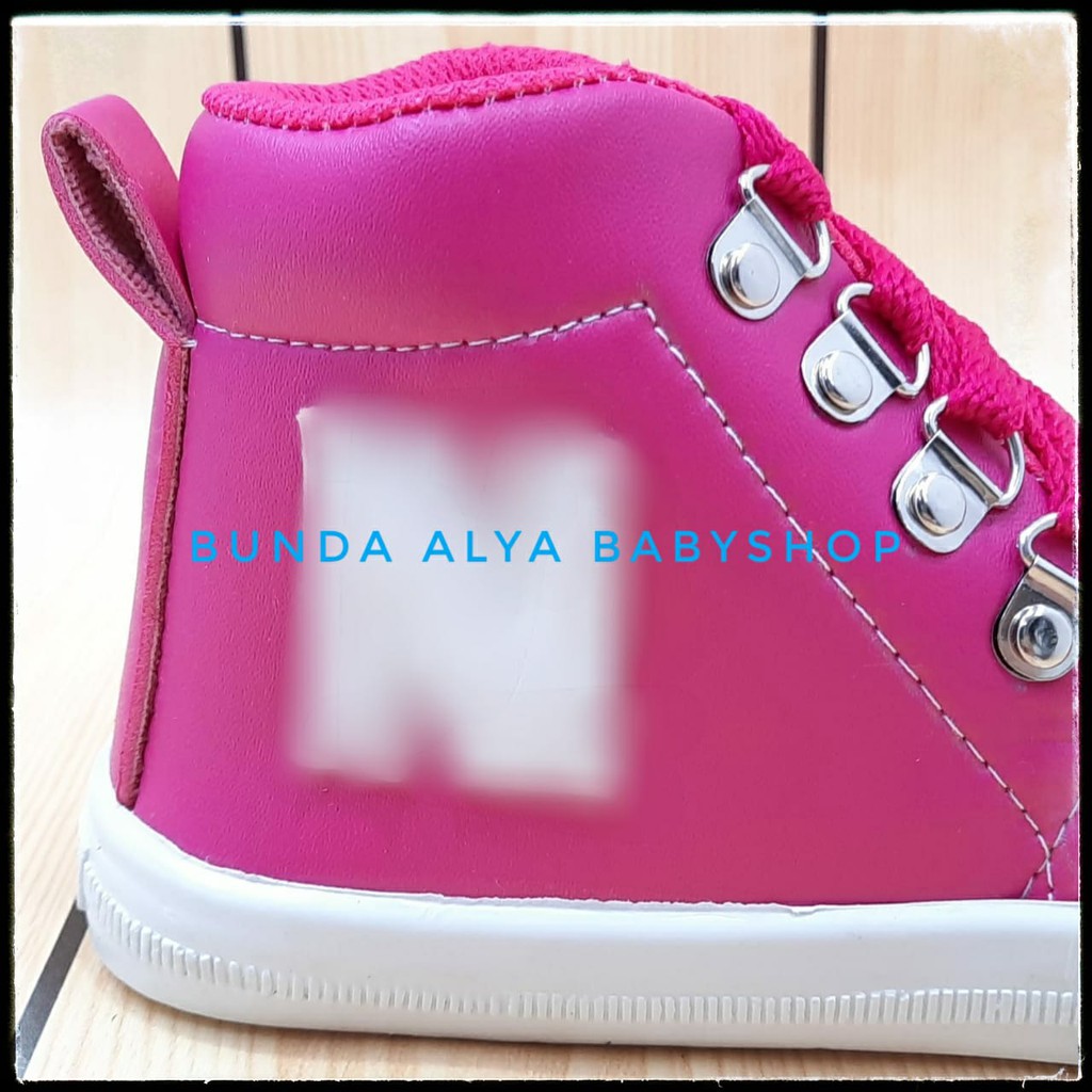 Sepatu Anak Boots Perempuan Usia 6 7 Tahun Size 35 FANTA - Sepatu Anak Cewek Boots Alas Karet