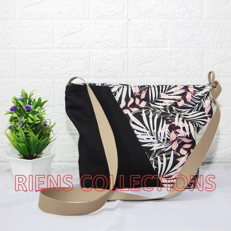 RIENS COLLECTIONS. TAS SELEMPANG SLING BAG KANVAS KOMBINASI FLORAL PALM HITAM SLC0101