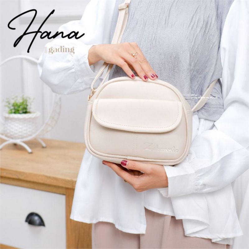Open Pre-Order13-20 Maret 2022
Hana Bag
By @zabannia_pusat