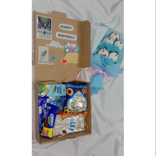

BLUE BOX + BUKET DORAEMON // GIFTBOX // BUKET BUNGA // BUKET // HAMPERS // KADO