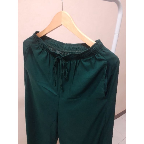 Kulot Rayon Warna Hijau Botol First Hand / Loose Pants Emerald