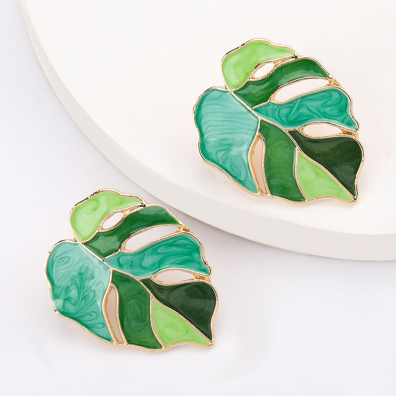 1Pair Vintage Plant Green Leaf Stud Earrings  / Girls Statement Enamel  Drop Earrings / Ladies Elegant  Natural Beauty Studs Earrings