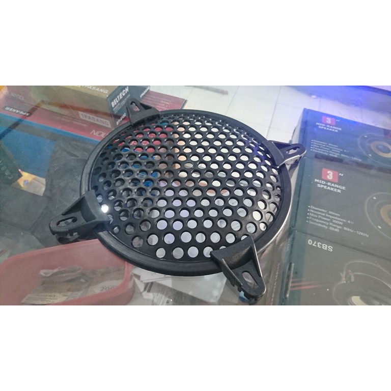 GRILL PELINDUNG SPEAKER 8 INCH PLASTIK TEBAL ELASTIS PLUS BAUT