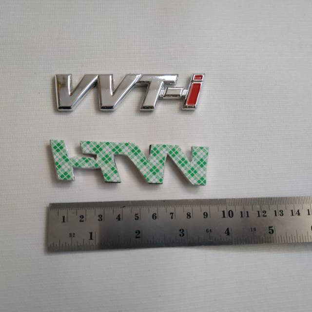 Emblem vvti besar innova