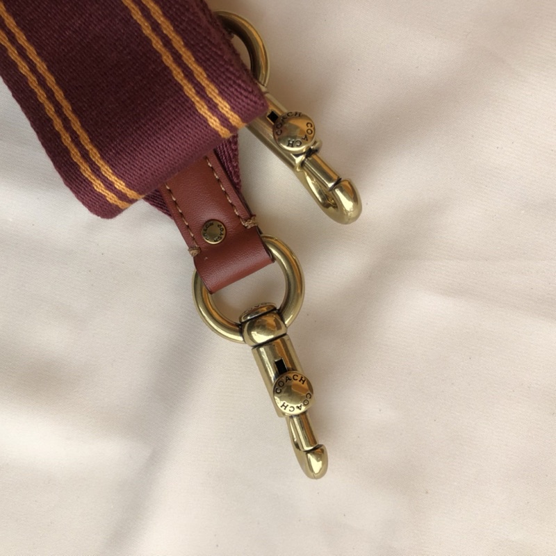 Coach Field Tote In Signature Canvas With Patches(C6846)