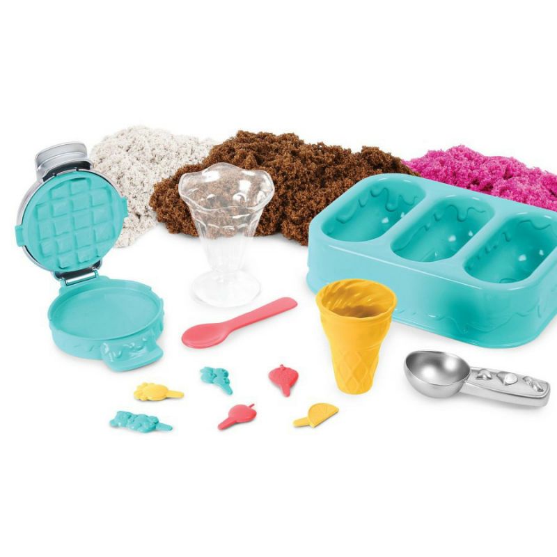 Kinetic Sand Scents, Ice Cream Treats Playset with 3 Colors of All-Natural Scented Sand and 6 Serving Tools