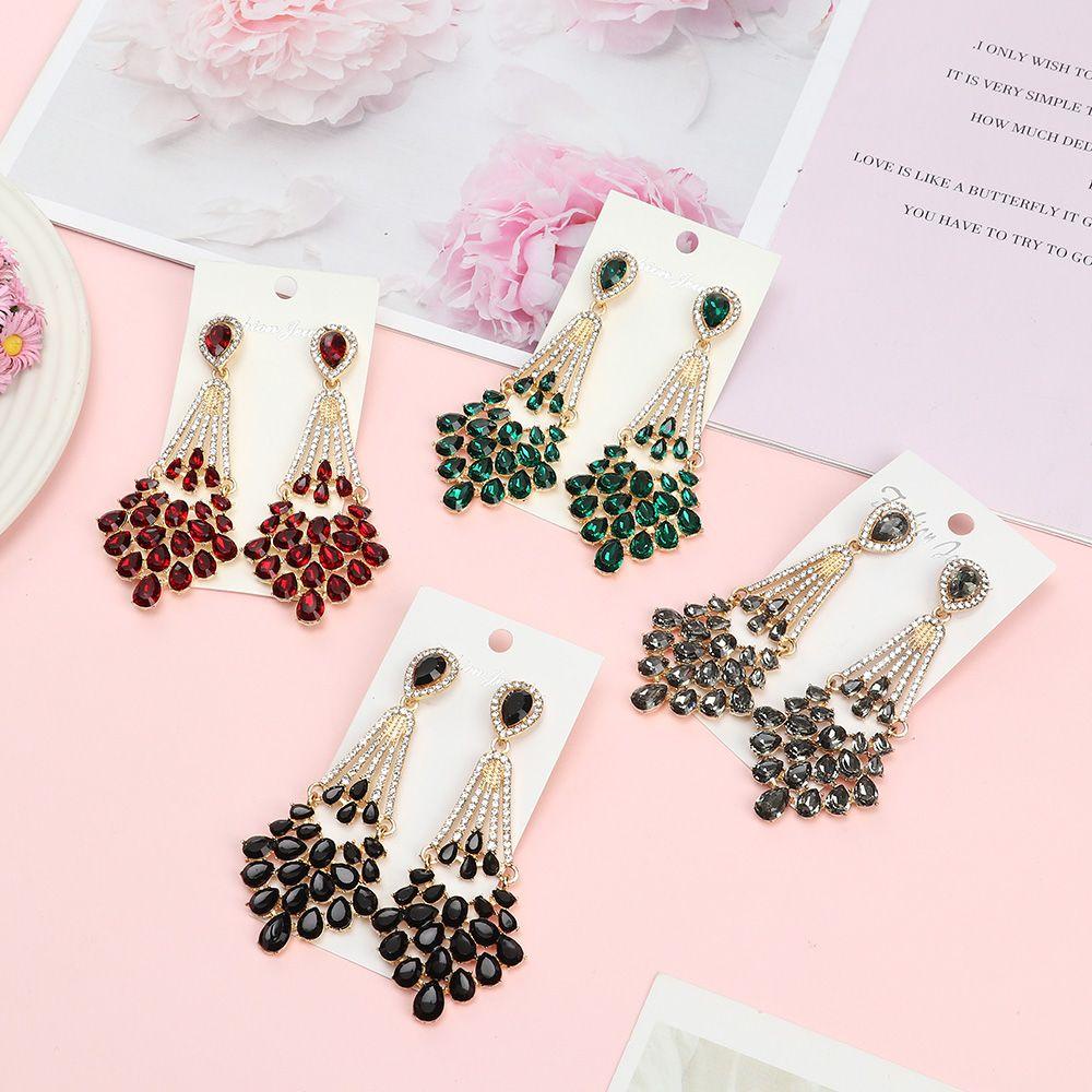 Anting LILY Gaya Vintage Tetesan Air Liontin Fashion Perhiasan Ear Studs