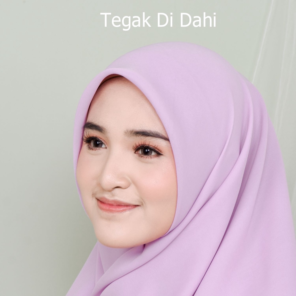 Bella Square Jumbo Syari Ukuran 130x130 cm Hijab Segi Empat Bahan Polikatun