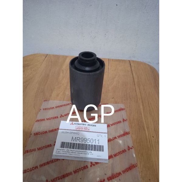 Bushing Spring Silent Bushing Triton L200 MR995011