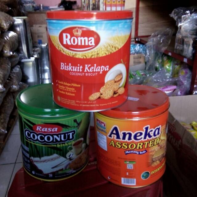 

Paket biskuit kalengan