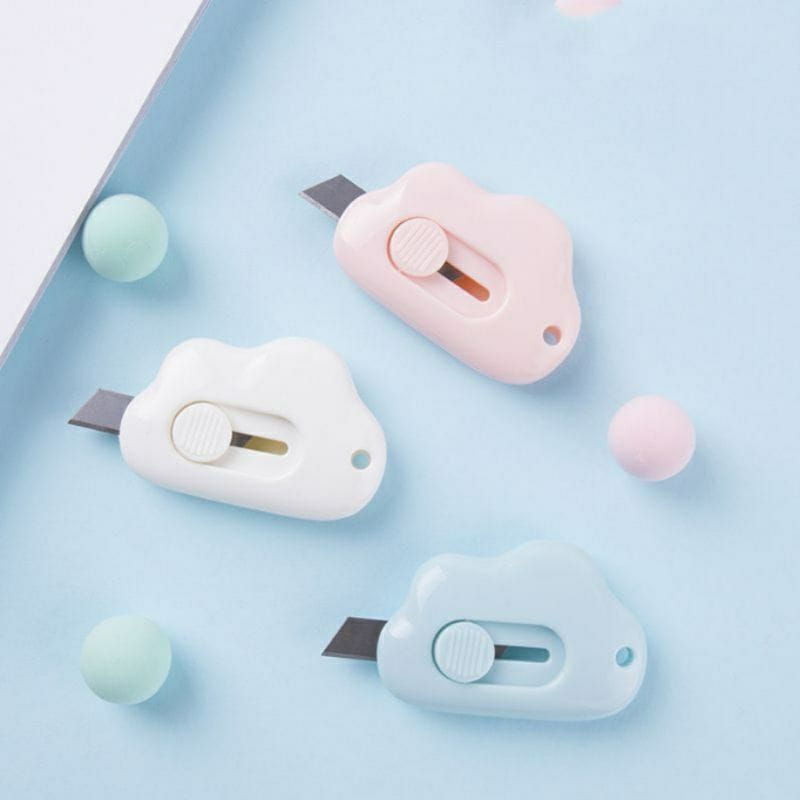 

PISAU PEMOTONG KERTAS MINI PORTABLE / CUTTER MINI