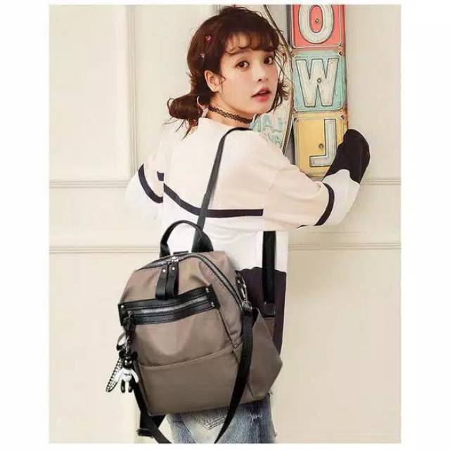 Tas Ransel Wanita Free Gantungan Bahan Nilon Glossy Warna khaki Marun Dan Hitam