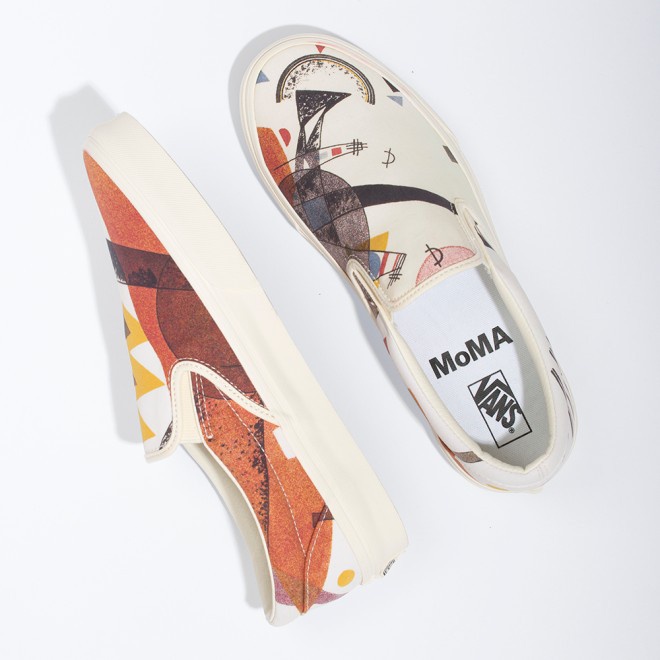 Sepatu Vans MoMA Slip On [Gratis Kaos Kaki]