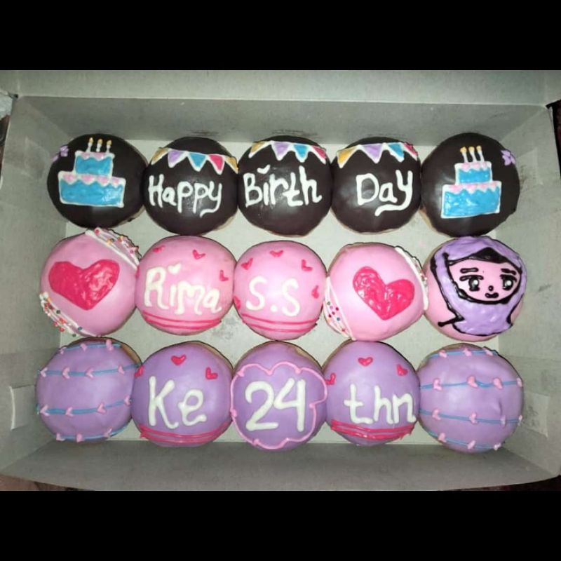 

Donat mini karakter/ donat mini ulang tahun / Donat mini karakter ulang tahun