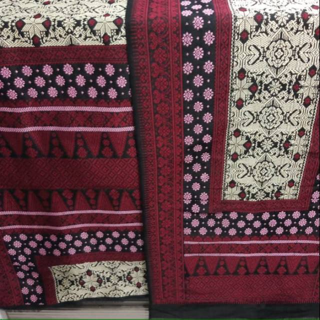 Songket tenun khas palembang berkulitas