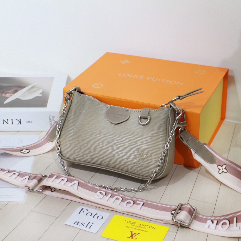 L Vuitton Easy Pouch On Chain 2527  ( Free Dustbag +BubbleWrap+Barcode)