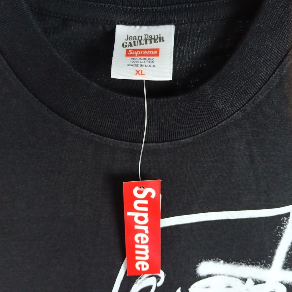 Supreme Box Logo Tee, Men's Fashion, Tops & Sets, Tshirts & Polo Shirts on  Carousell