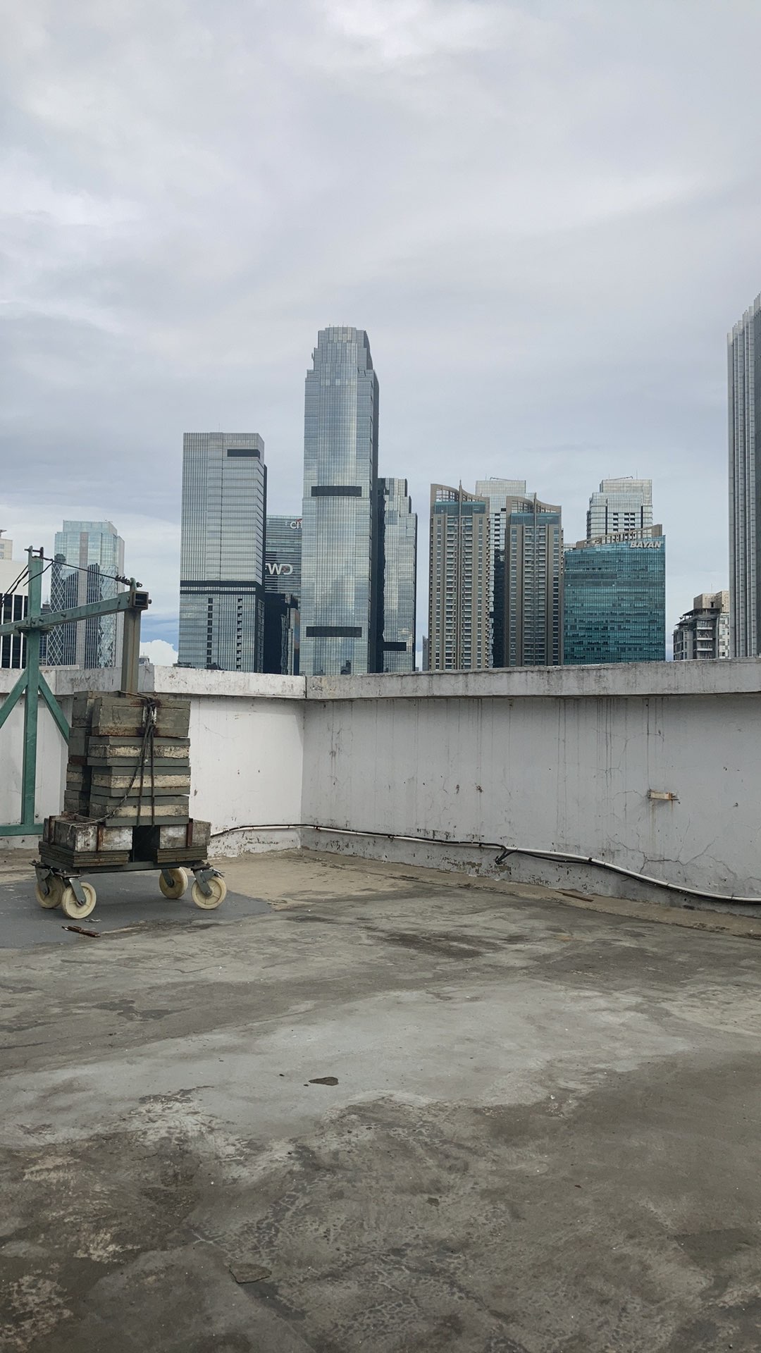 Celemek Masak Setengah Badan