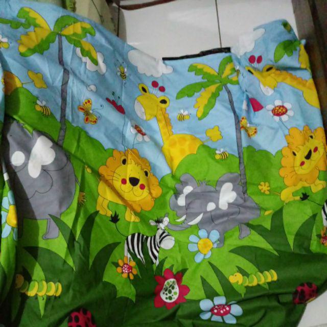 Sprei Jungle Blue 2 Bahan Katun Mikrotex Tebal Halus Tidak Luntur Dan Tidak Berpasir