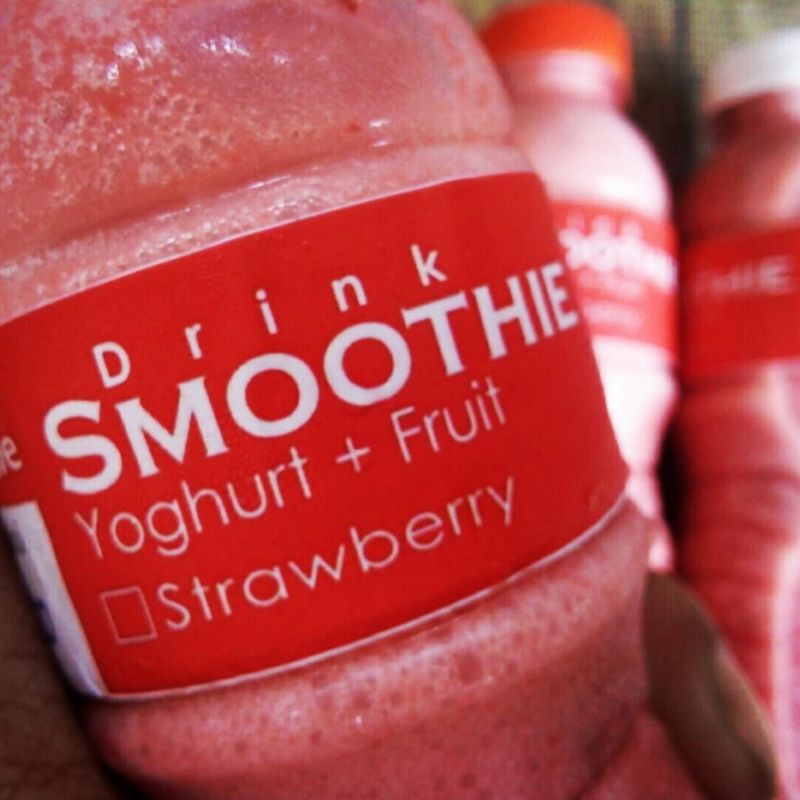 

strawberry smoothie ( yoghurt )