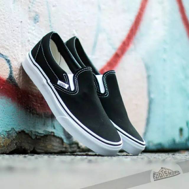 [COD] PREMIUM QUALITY! Sepatu Vans Slip On Classic - Hitam Putih / Full Hitam / Full Putih