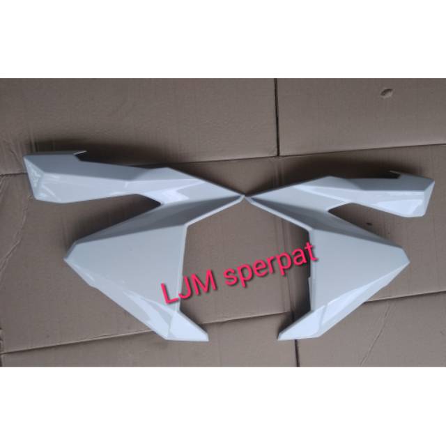 Sayap samping vario 150 2015 2016