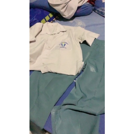 Seragam putih abu” laki” tarq 1 set