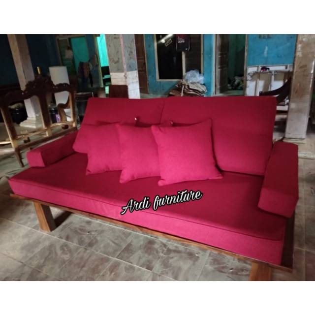 Kursi besar sofa  3 bantal kursi depan tv sofa tebal 10cm kayu jati