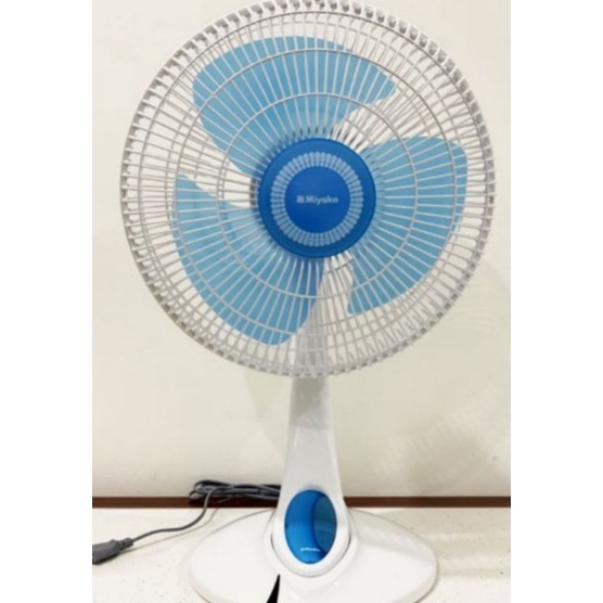 MIYAKO KAD-1227 B / PL KIPAS ANGIN MEJA DAN DINDING / WALL DESK FAN  [ 12" ] 2 in 1 ANGIN KENCANG