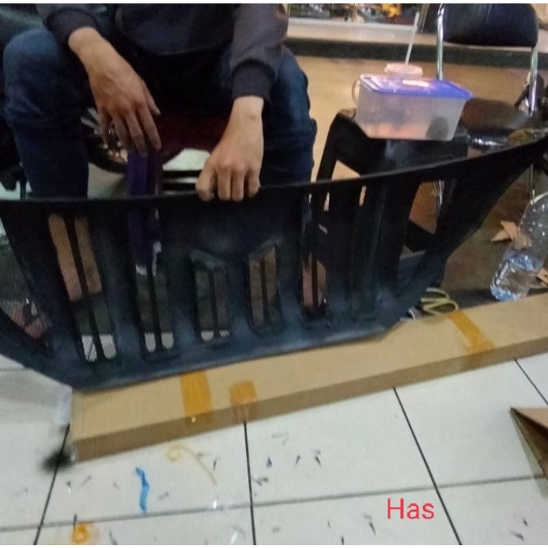 grill depan Avanza 2012-2014